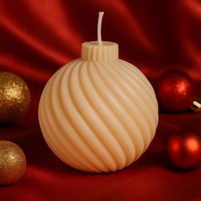 Christmas Bauble Handmade Scented Candle Plant-Based Soy Wax