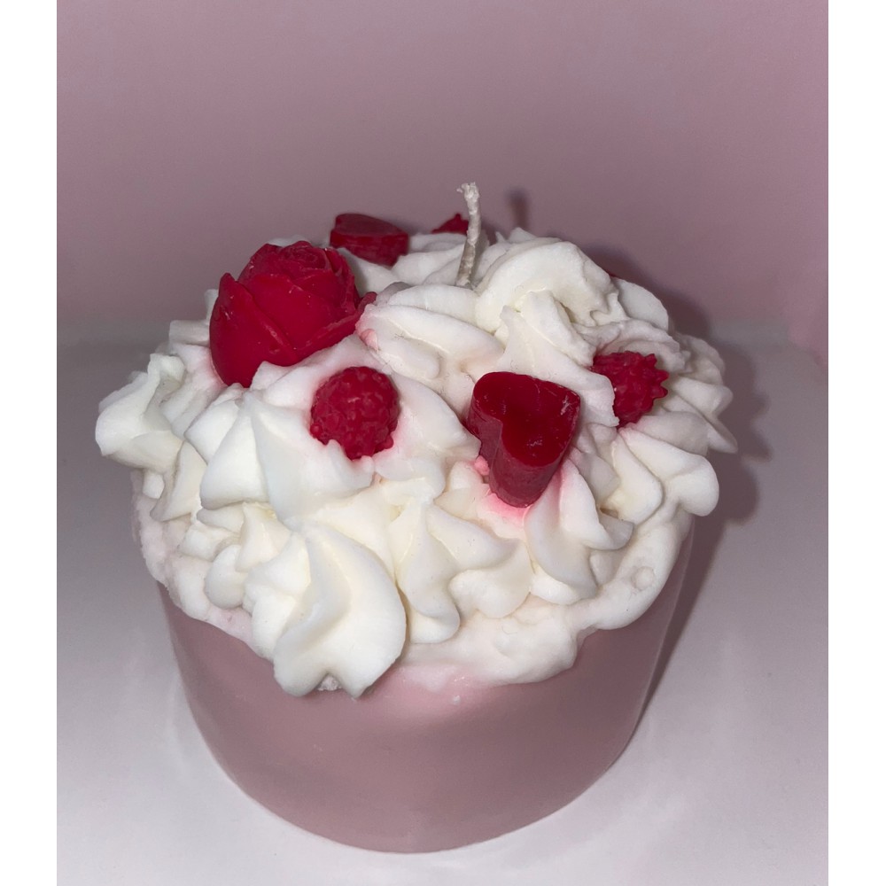 Love Birthday Cake Handmade Scented Candle Plant-Based Soy Wax - Candles | Candlespap.gr